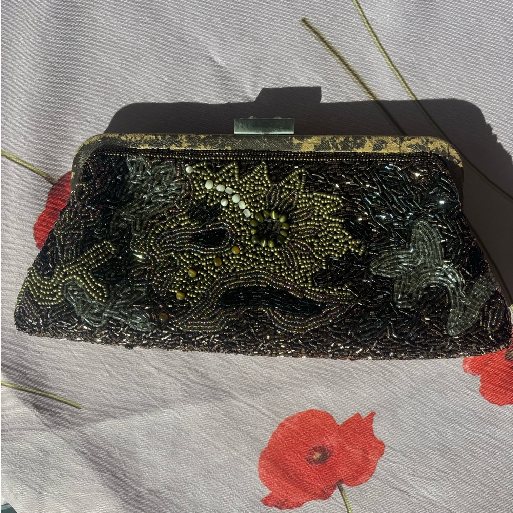 Elegant Beaded Clutch - Black and Gold